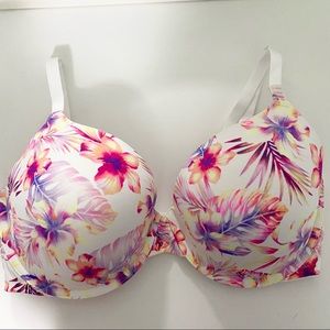 NWOT PINK Victoria’s Secret Bra
